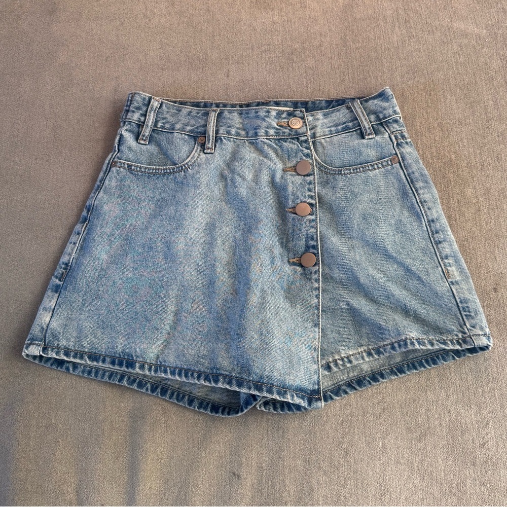 Rock & Roll Denim Light Wash Button Up Skort